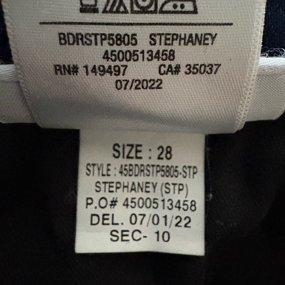 Joe’s Flawless Fabric The Provocateur Petite Bootcut Medium/Dark Wash Denim. - Picture 11 of 16